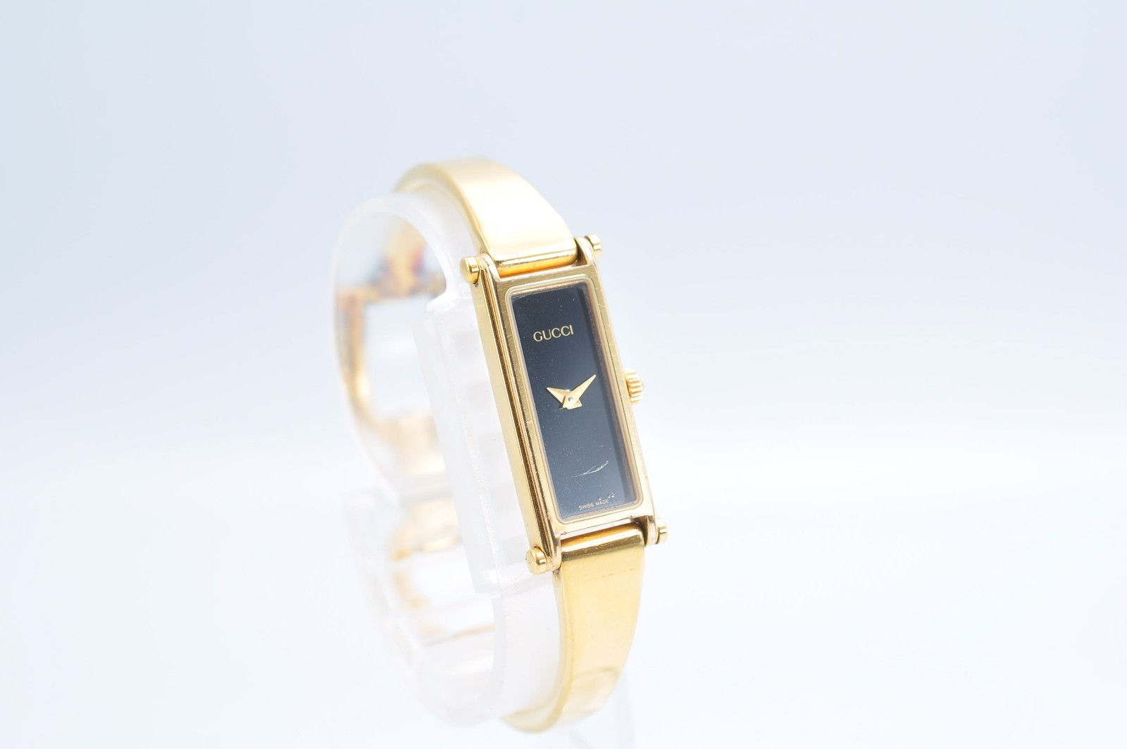 GUCCI 1500L Bangle Quartz Analog Square Gold Black Watch w-12232