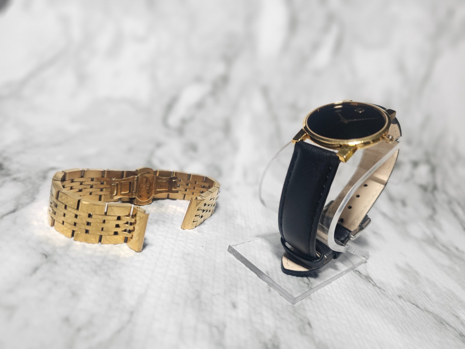 Movado Museum 87.G4.875 Gold-Plated Swiss Quartz Watch