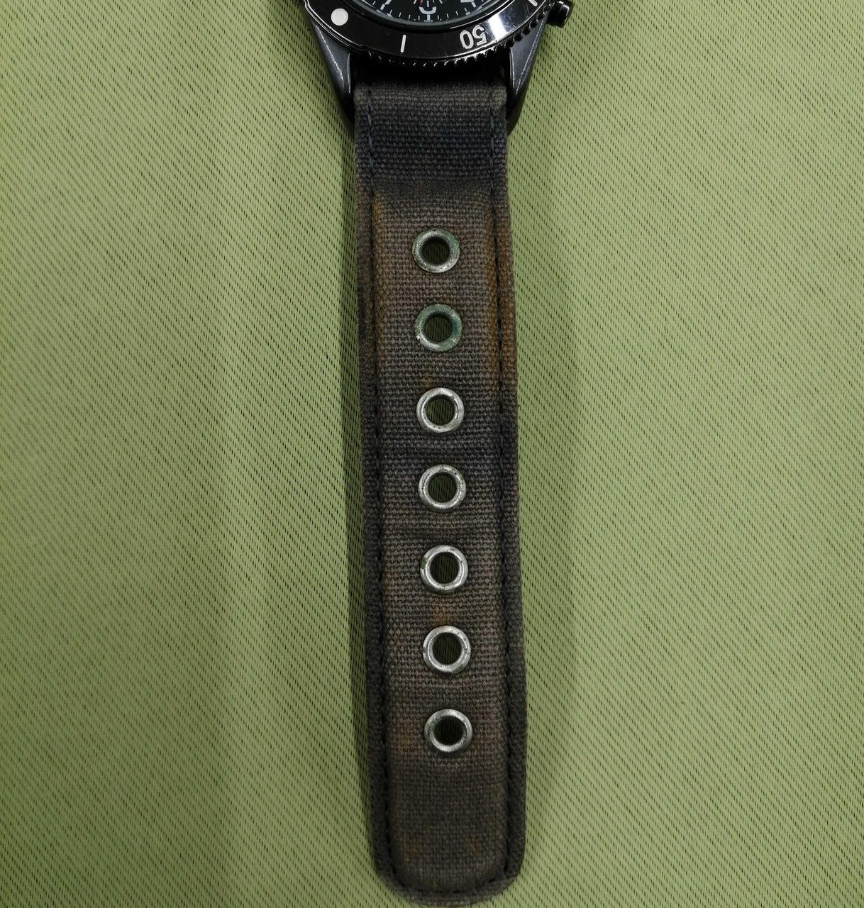 AVIREX AVX-001 quartz watch