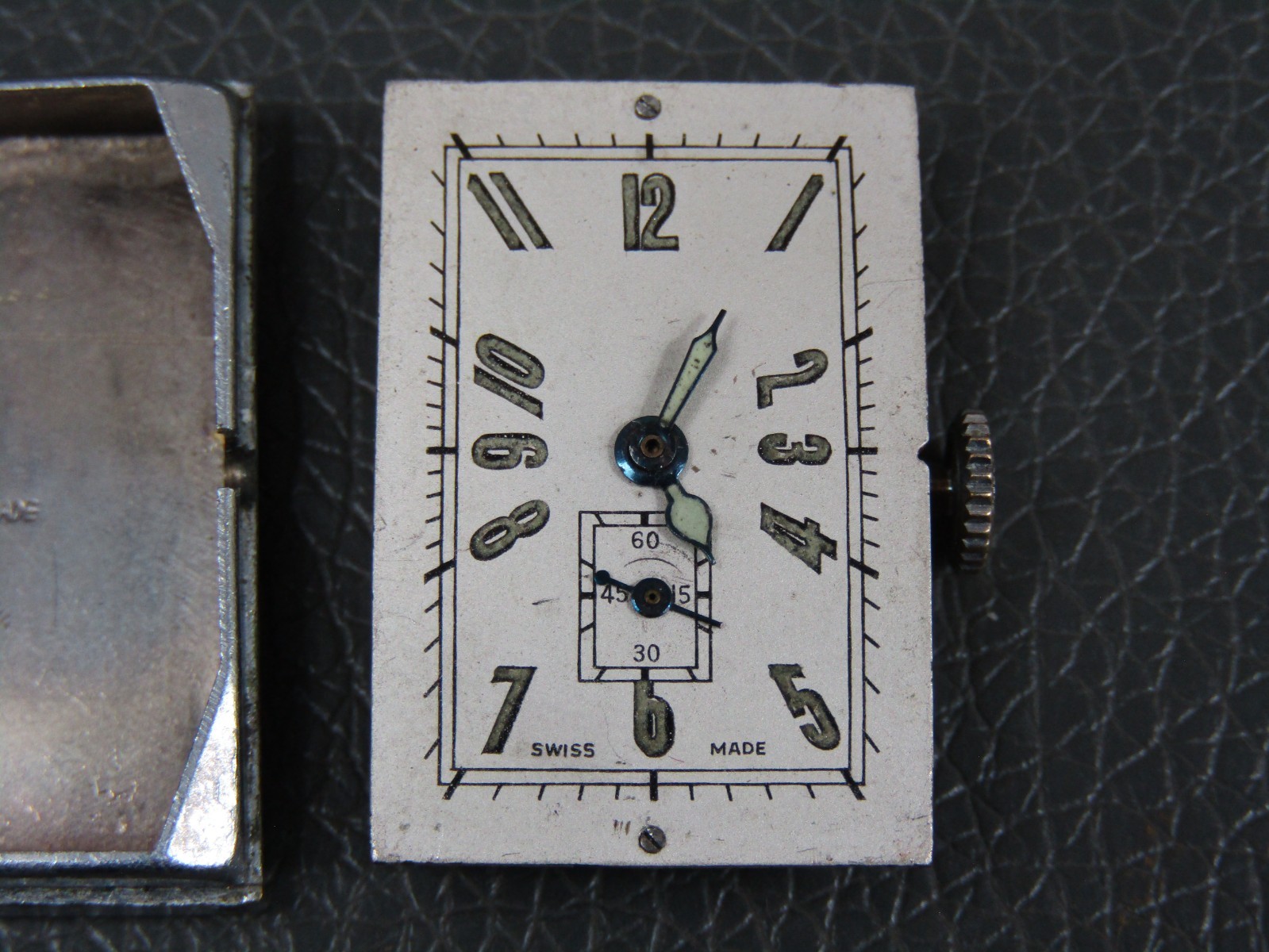 Vintage mens Art Deco chrome Tank 4 jewel hand wind mechanical wrist watch