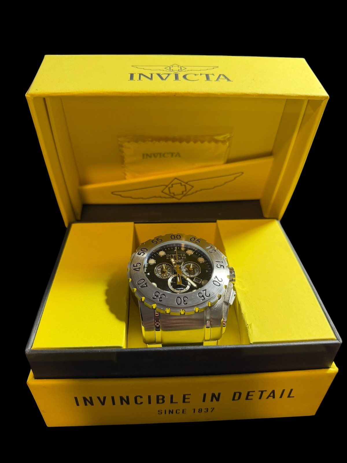 Invicta Reserve Chronograph Men’s Quartz Watch Stainless Steel Black Dial Box