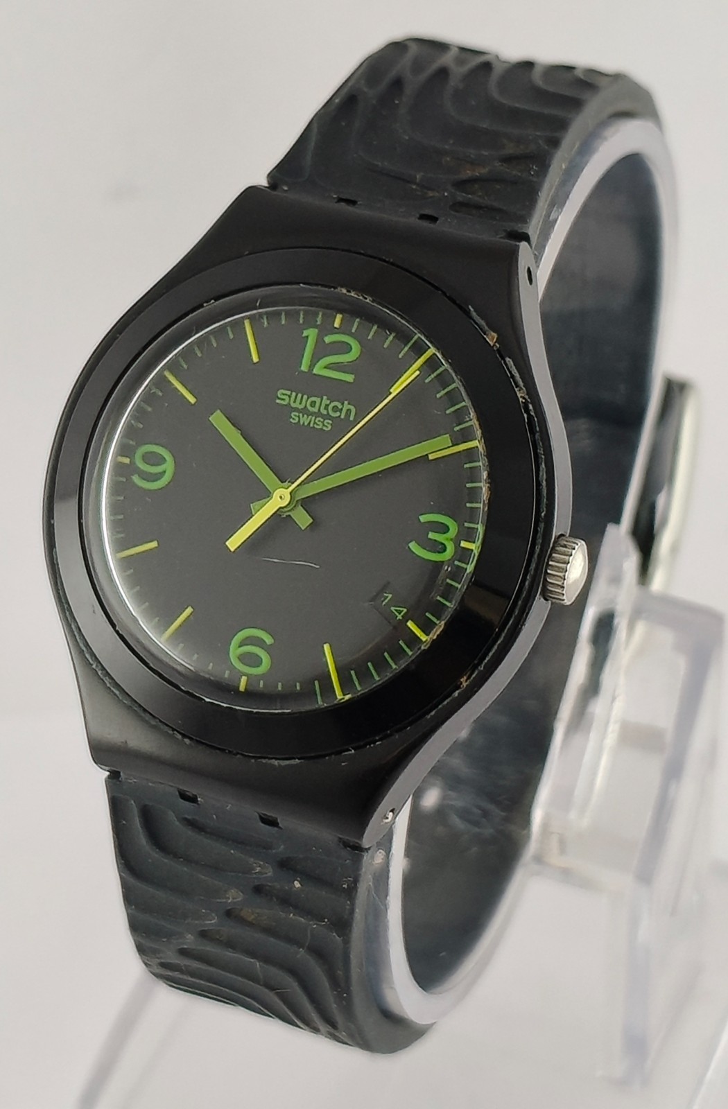 Beautiful Swatch Quartz Plastic Case Black Dial ‘Date’ Women Watch Rubber Band