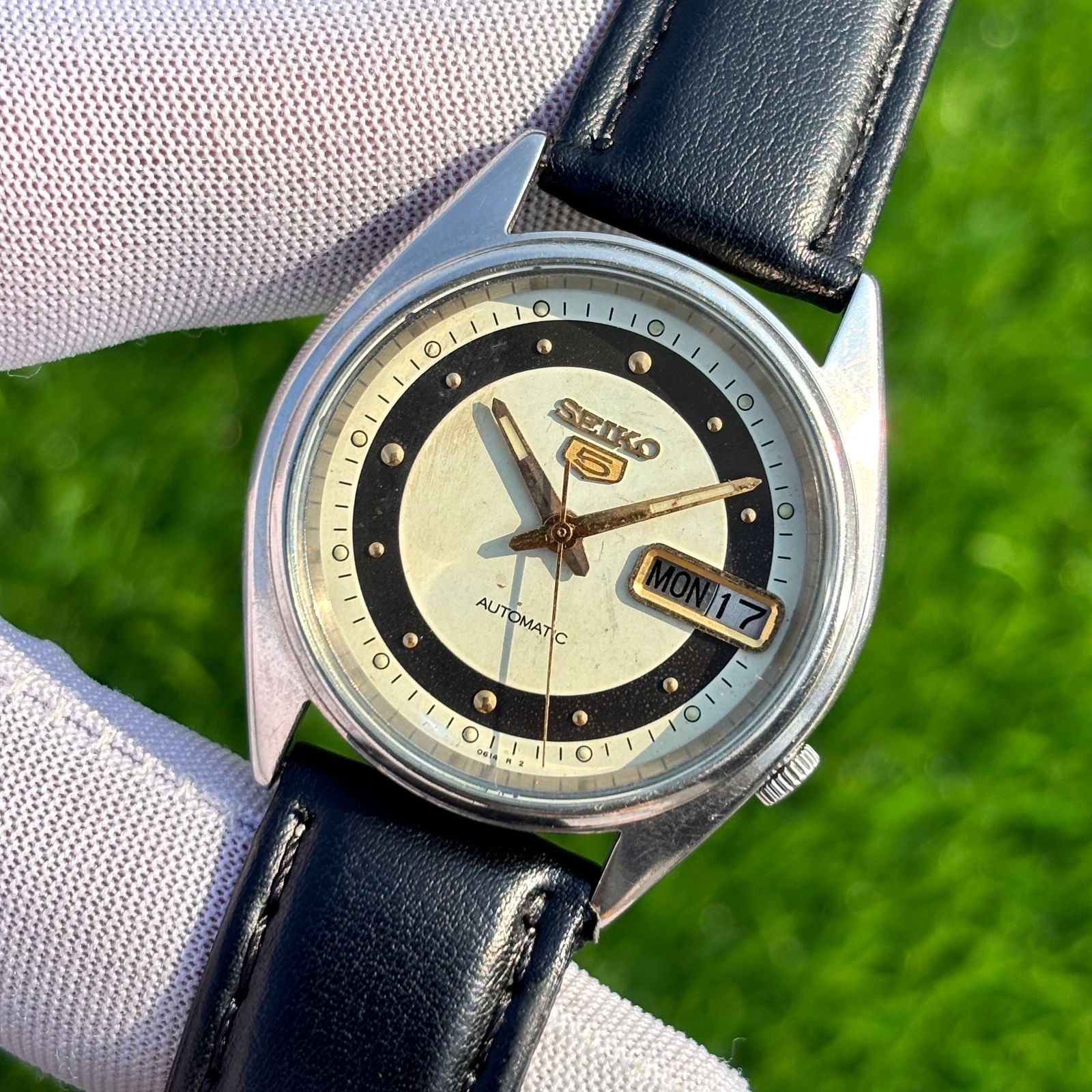 Vintage Seiko 5 Dress Formal Automatic Japan Made Men’s Watch 7009-6001