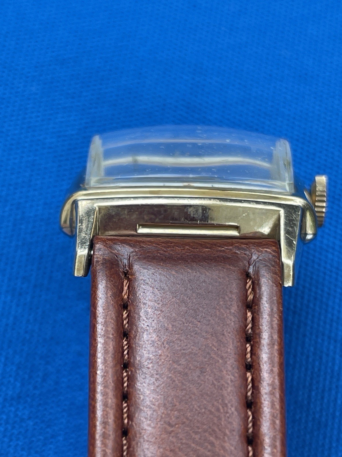 CLEAN US made 1950s Elgin Men’s Tank Watch Waffle Dial 10k Gf cal. 683 Runs