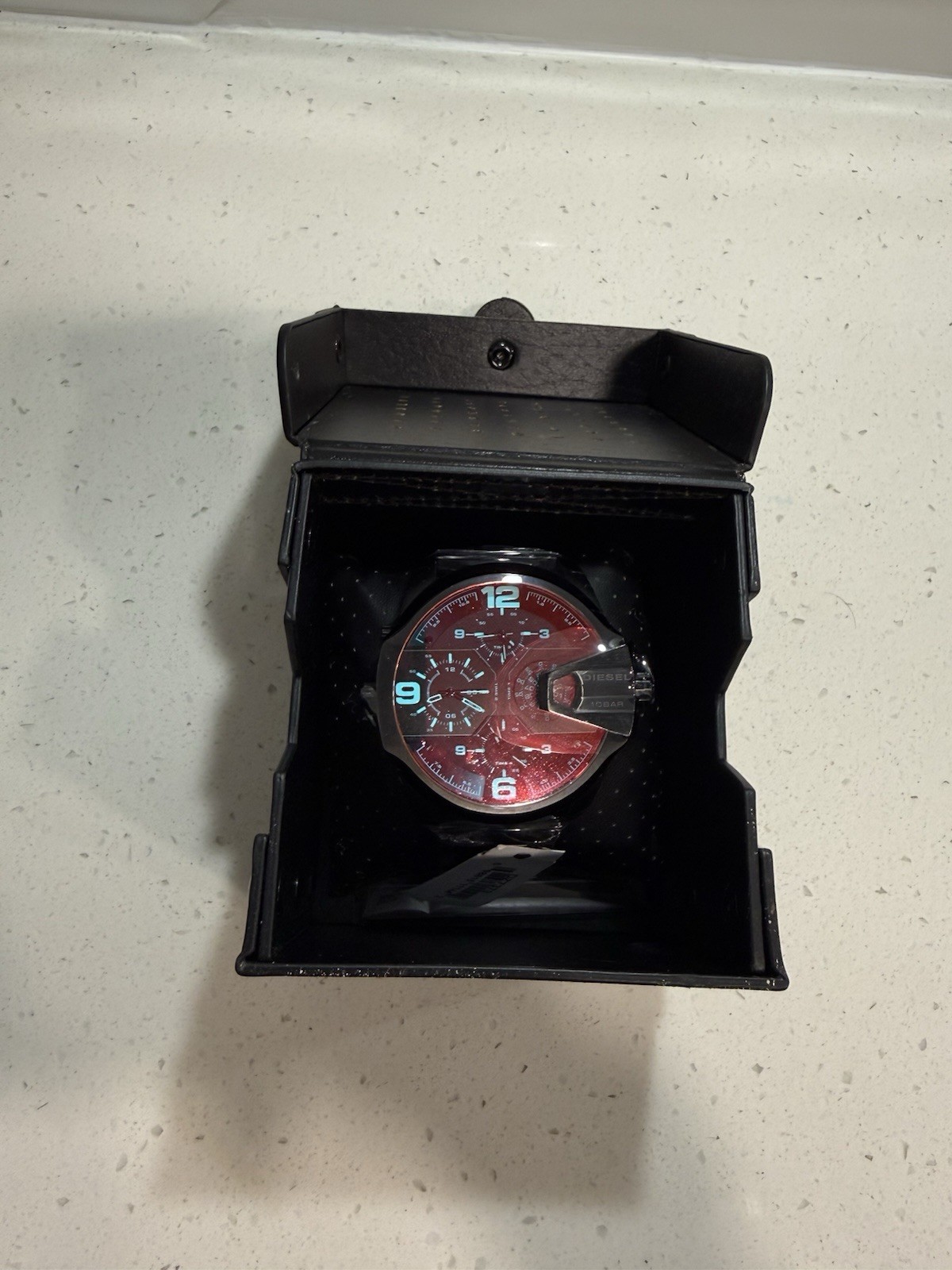 NEW Diesel Uber Chief DZ-7373 Men’s Watch – Iridescent Stainless Steel