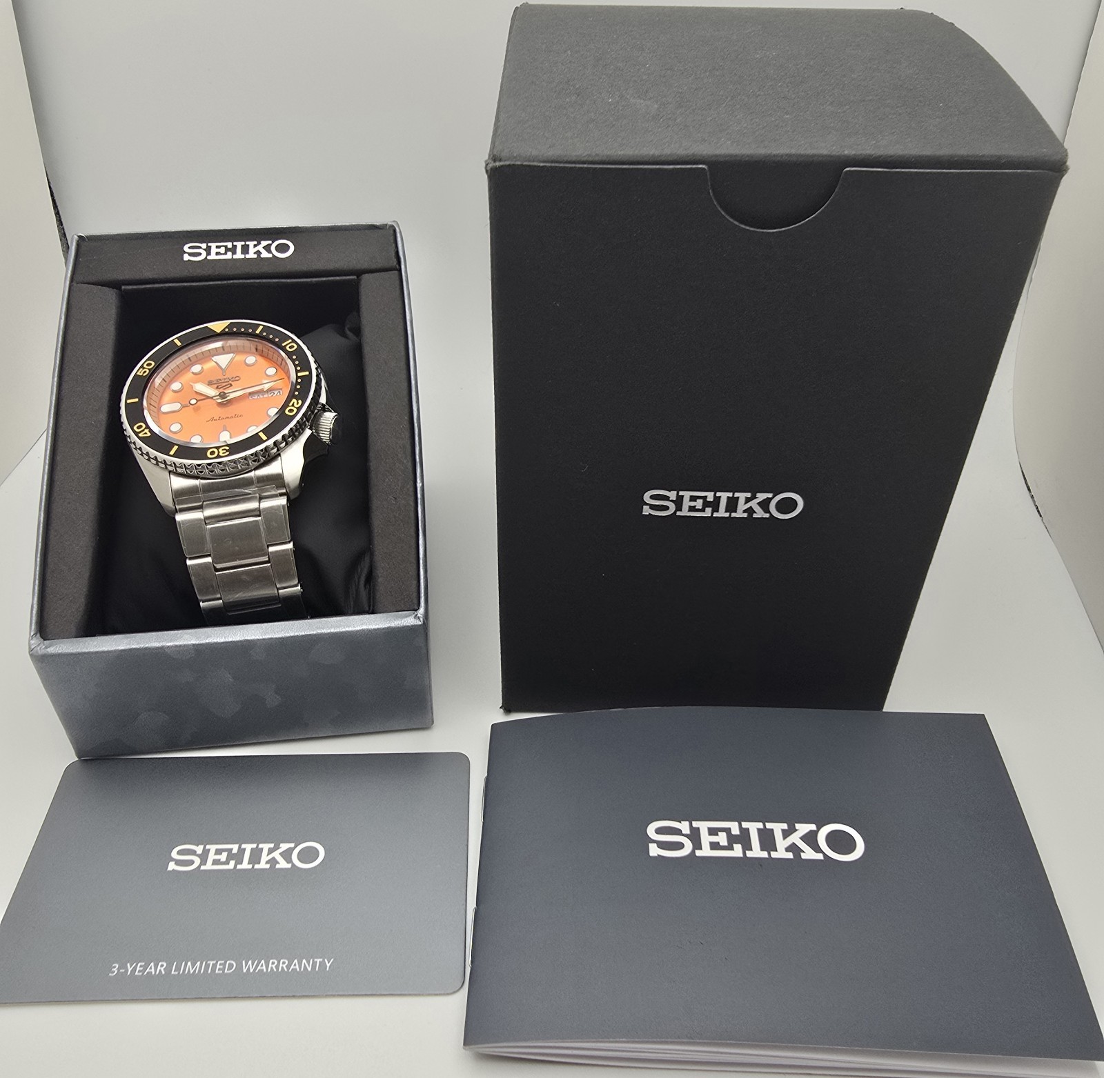 Seiko 5 Sports SKX Series SRPD59K1 Automatic 42.5mm Blue Dial Rotating Bezel New