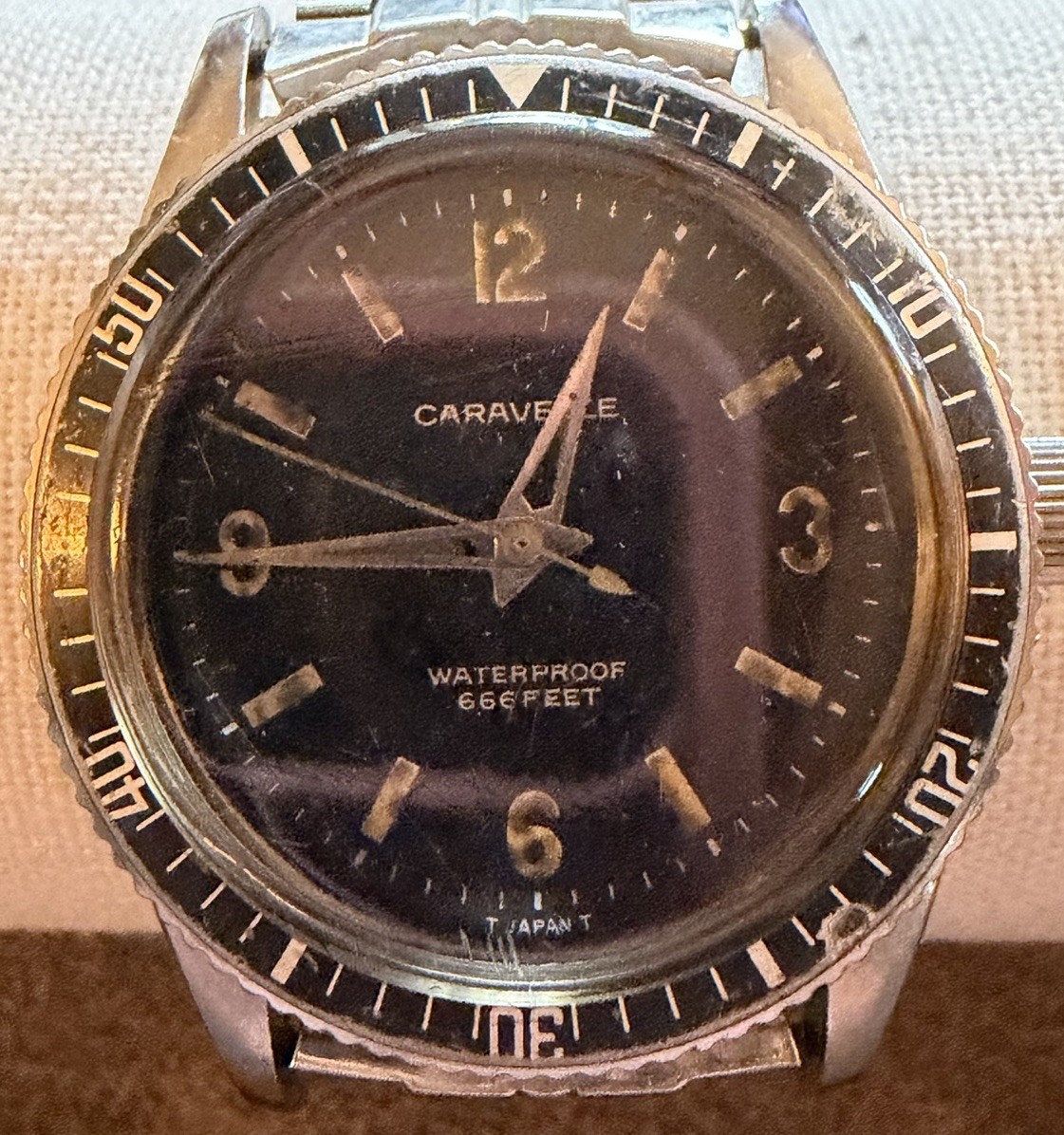 Vintage Caravelle Sea Hunter 666 Skin Diver Men’s Wristwatch Explorer Dive
