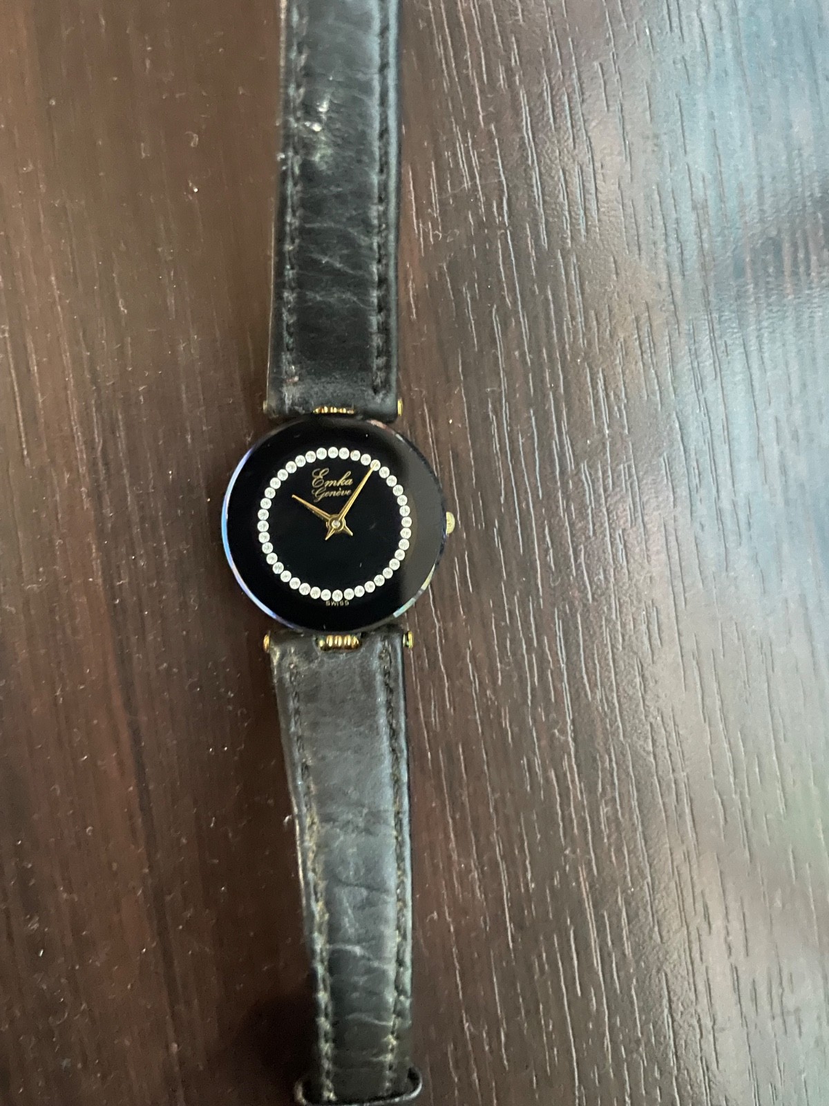 Emka geneve Wristwatch Black Leather Buckle Band Gold Tone Round Face Elegant