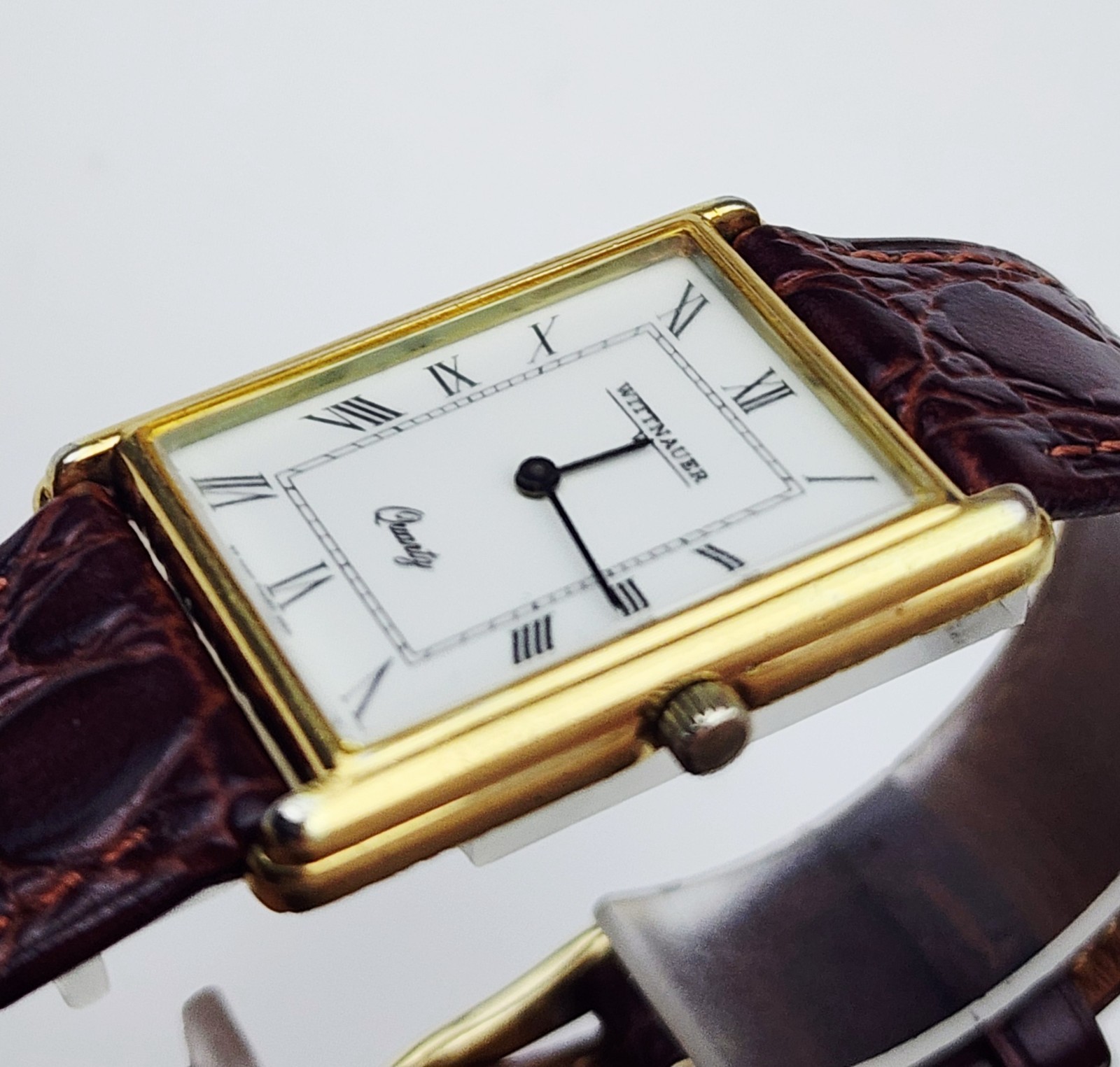 Men’s SWISS Vintage Watch WITTNAUER “Tank” 9782. Midsize