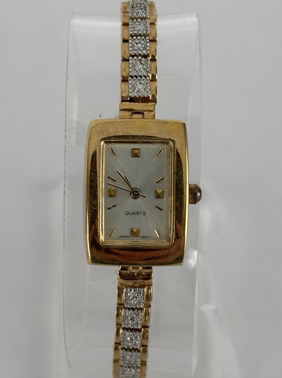 Unbranded 18mm Gold Tone Quartz Watch w/Gemmed Bracelet & New Battery