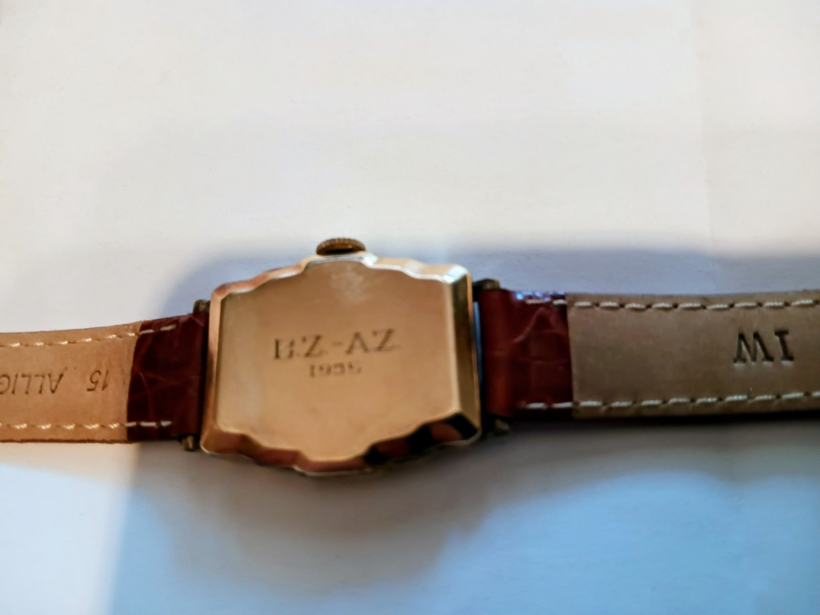 Vintage 1935 Accrobond 7J Doctors Watch Runs/Looks Great
