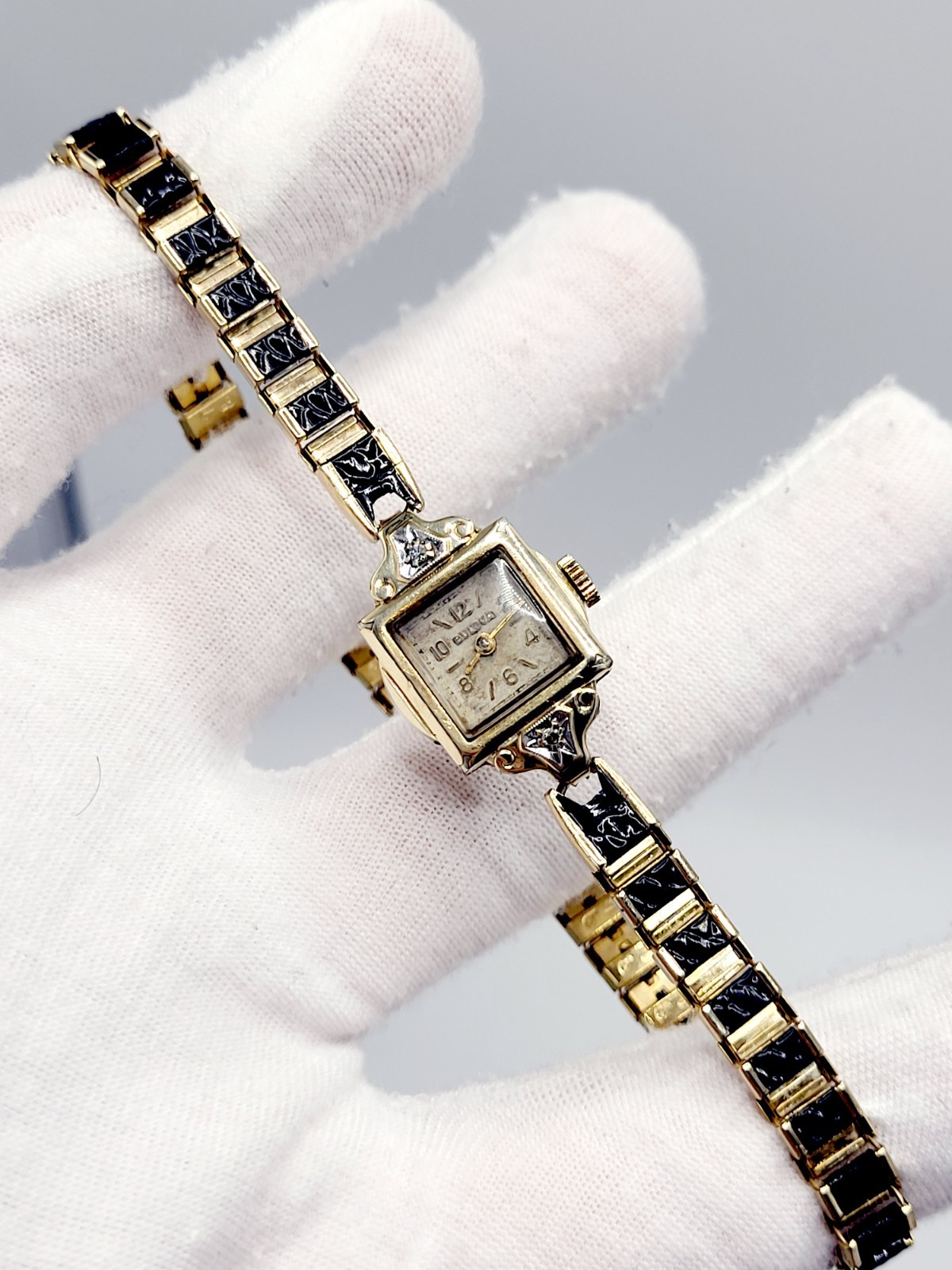 Bulova Ladies Diamond Watch 10K Gold Filled Art Deco Cocktail Vintage 1940 RUNS