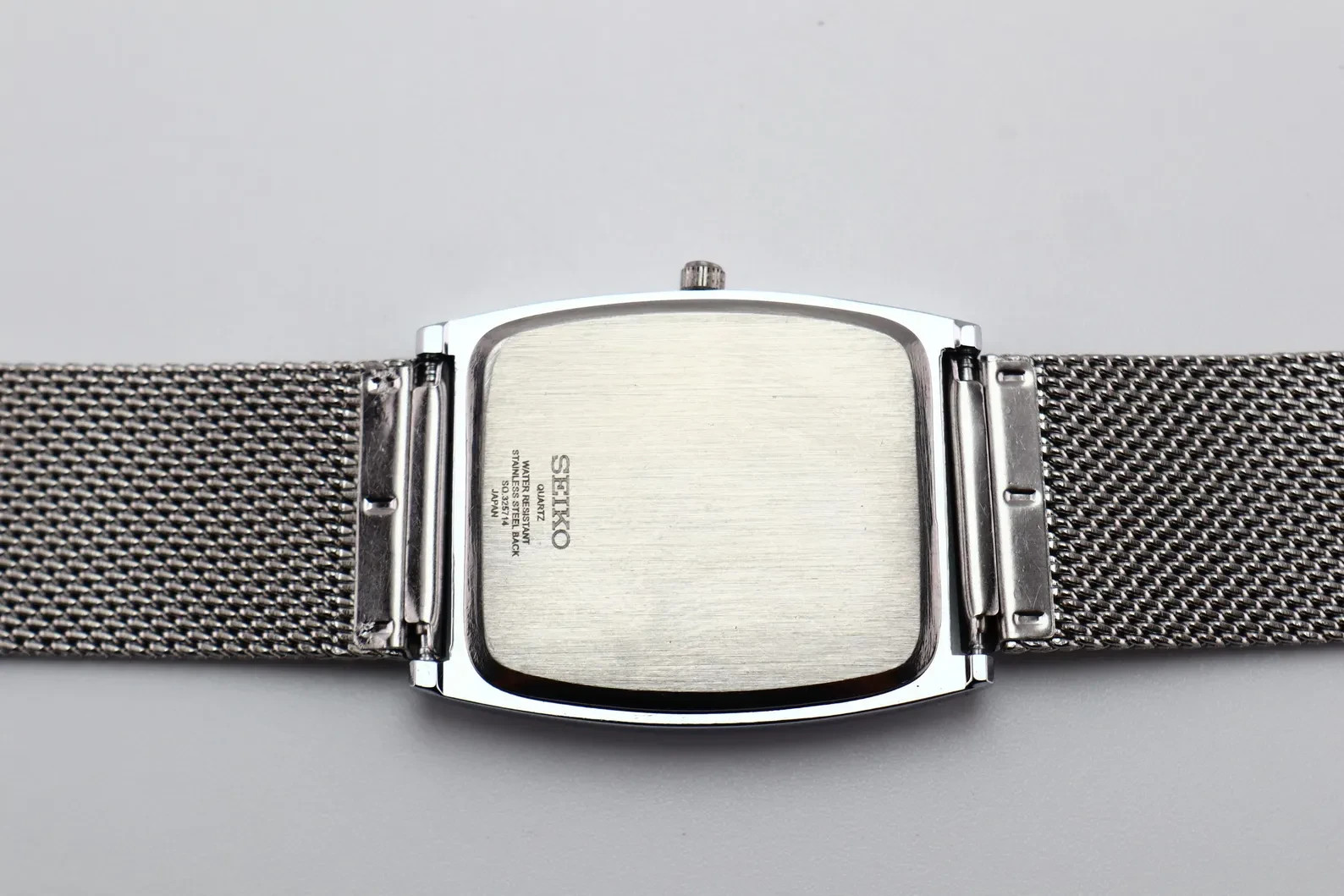 Vintage Seiko Slim Barrel Quartz Men’s Watch, Gentleman’s Choice – FREE SHIPPING