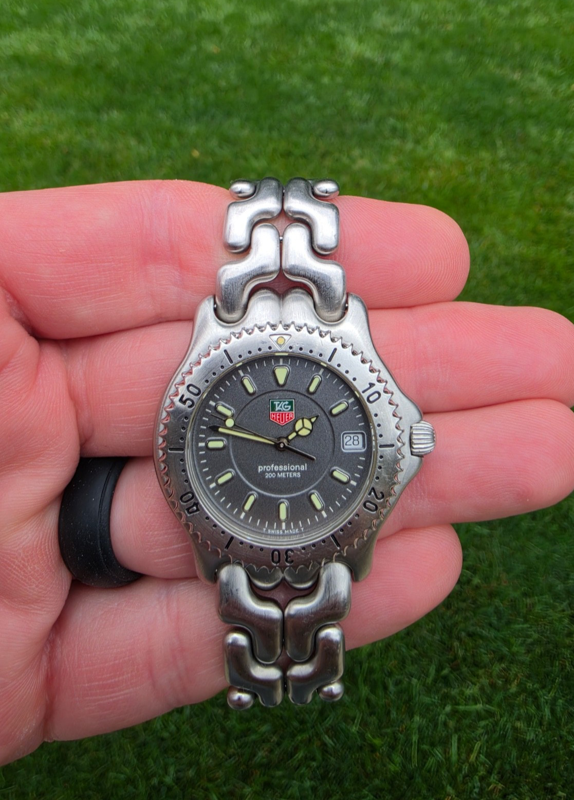 TAG Heuer WG1113.BA0473 Mens SEL Series Professional Watch Gray Silver S99.206