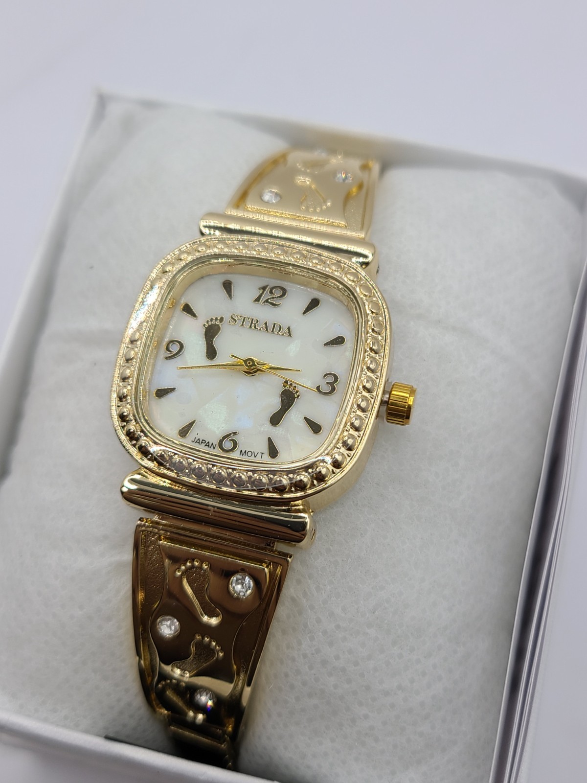 DANBURY MINT FOOTPRINTS IN THE SAND GOLD TONE STRETCH BAND WOMEN’S WATCH