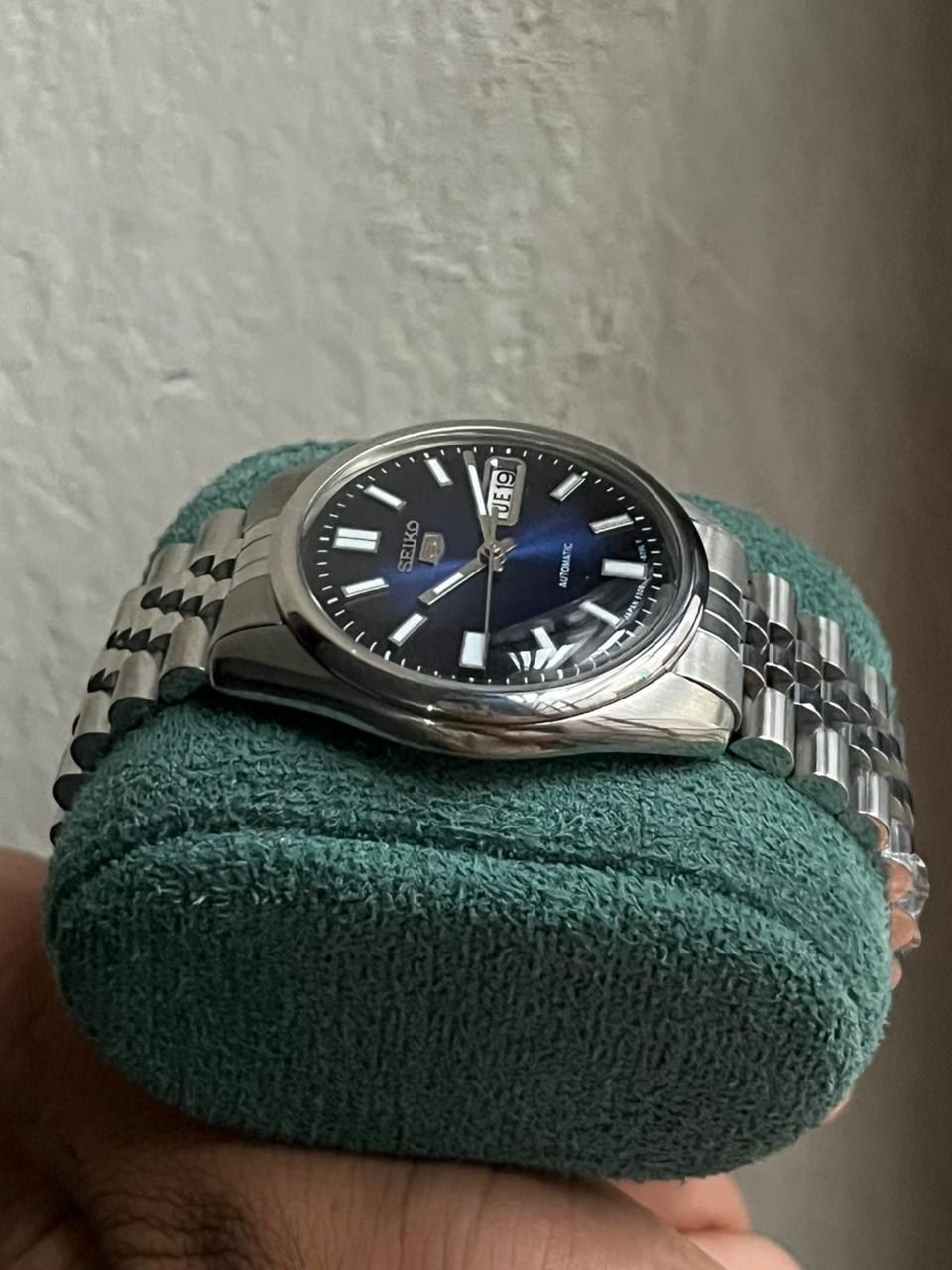 Seiko 5 Automatic Black And Blue Dial Men’s Watch Japan Made 6309