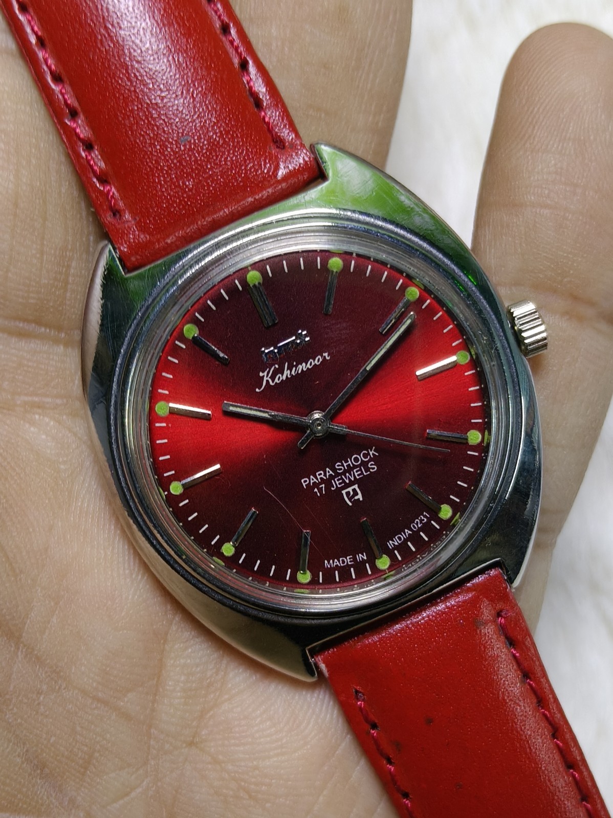 Vintage HMT Kohinoor Sunburst Red Dial Hand Winding Men’s Wrist Watch For Men’s