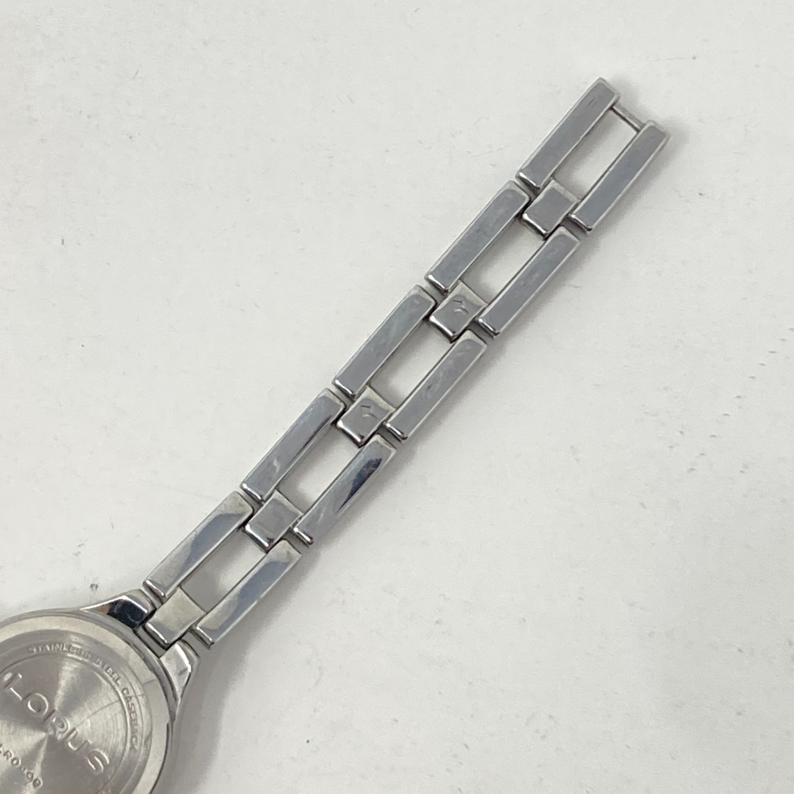 Lorus Women’s Watch 22mm Silver Tone Brushed Finish Classic New Battery 6.5″