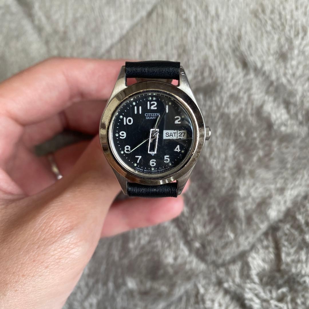 CITIZEN Quartz Watch, Black Dial, Slightly Damaged/Defective