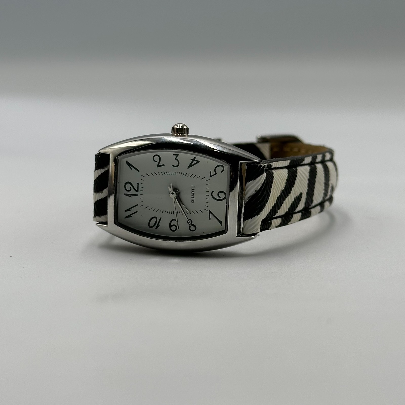 Zebra Watch Women Animal Print Black White Faux Leather Band New Battery 8”