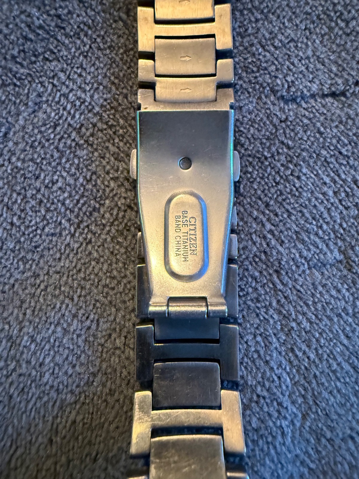 Citizen Eco-Drive Titanium WR100 Blue Dial /Watch Works (Needs Band Repair)