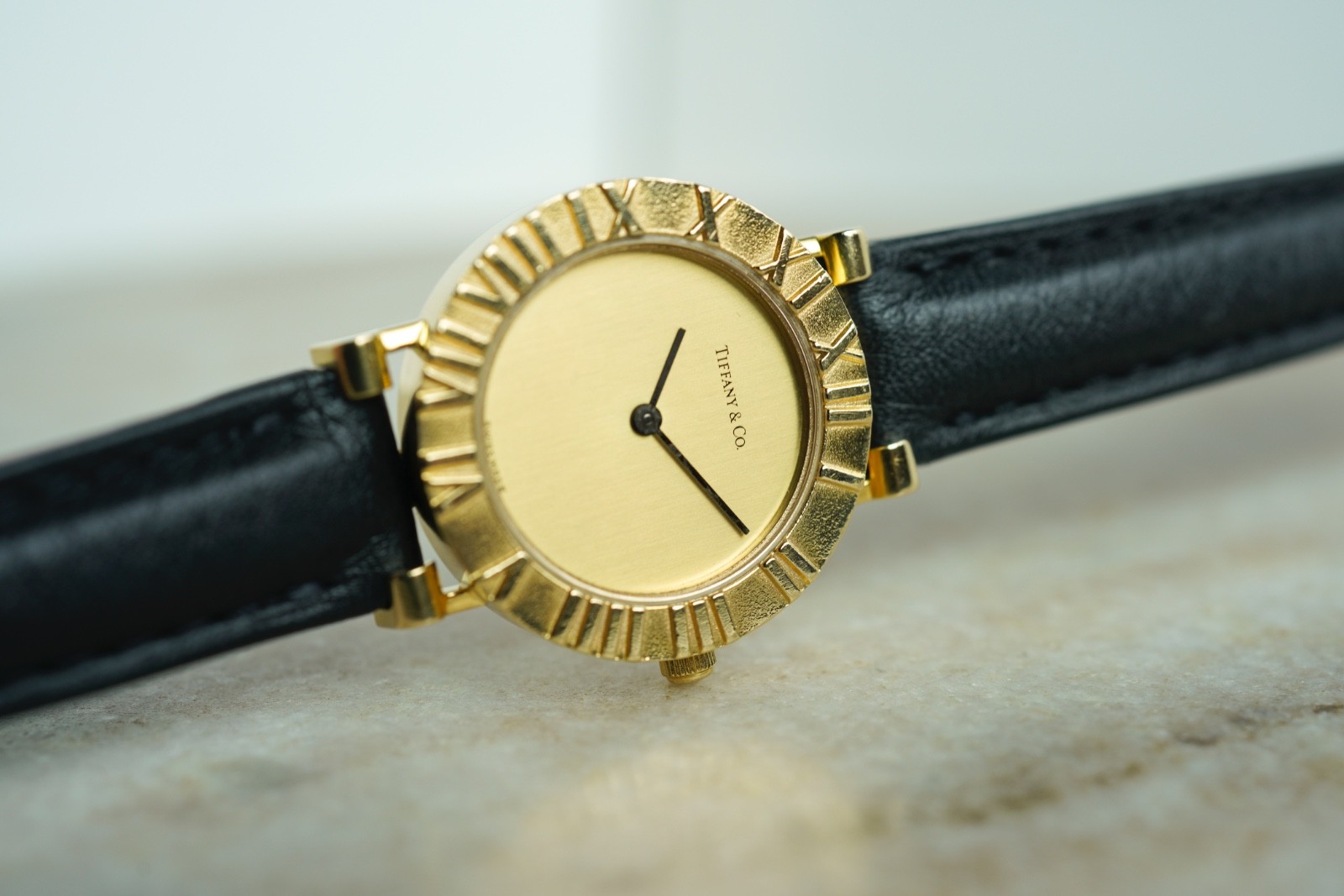 TIFFANY＆CO. Atlas Watch 18K Yellow Gold ref. D286.753 Vintage 24mm Champagne