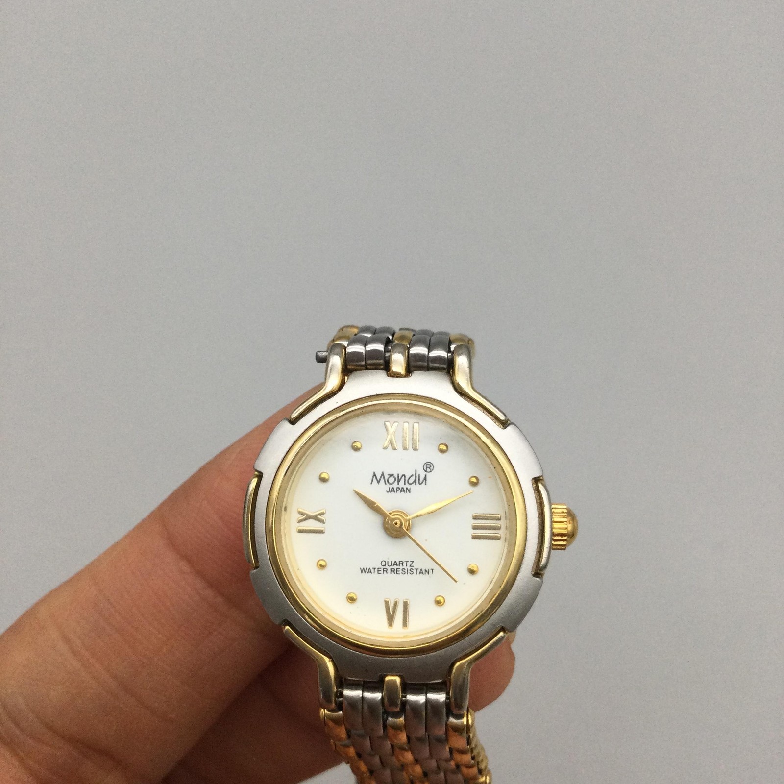 Mondu Womens Watch 23mm White Dial Two Tone Roman New Battery 7″