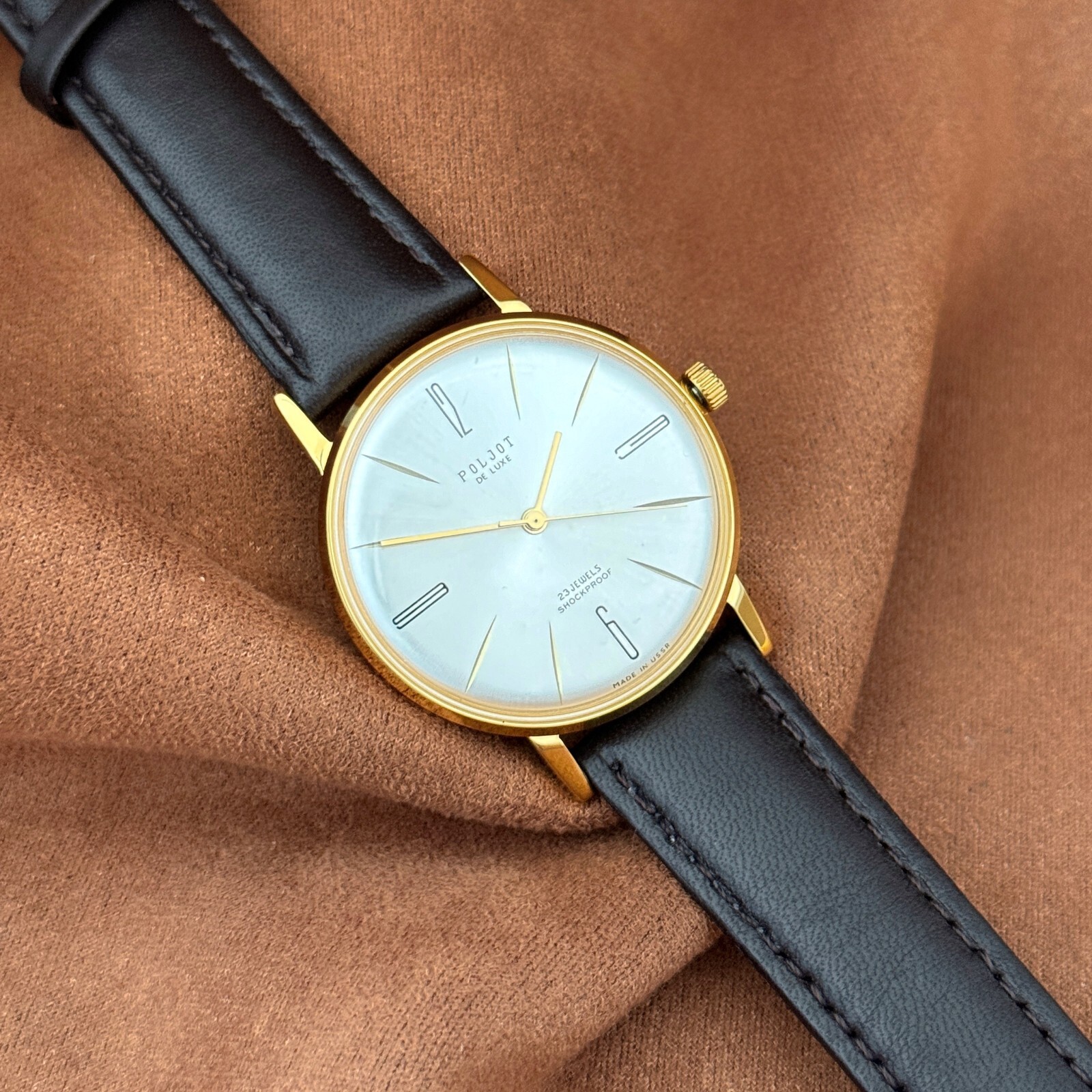 Vintage Wristwatch NOS Poljot De LUXE Ultra Slim Soviet Watch 2209 23 Jewels
