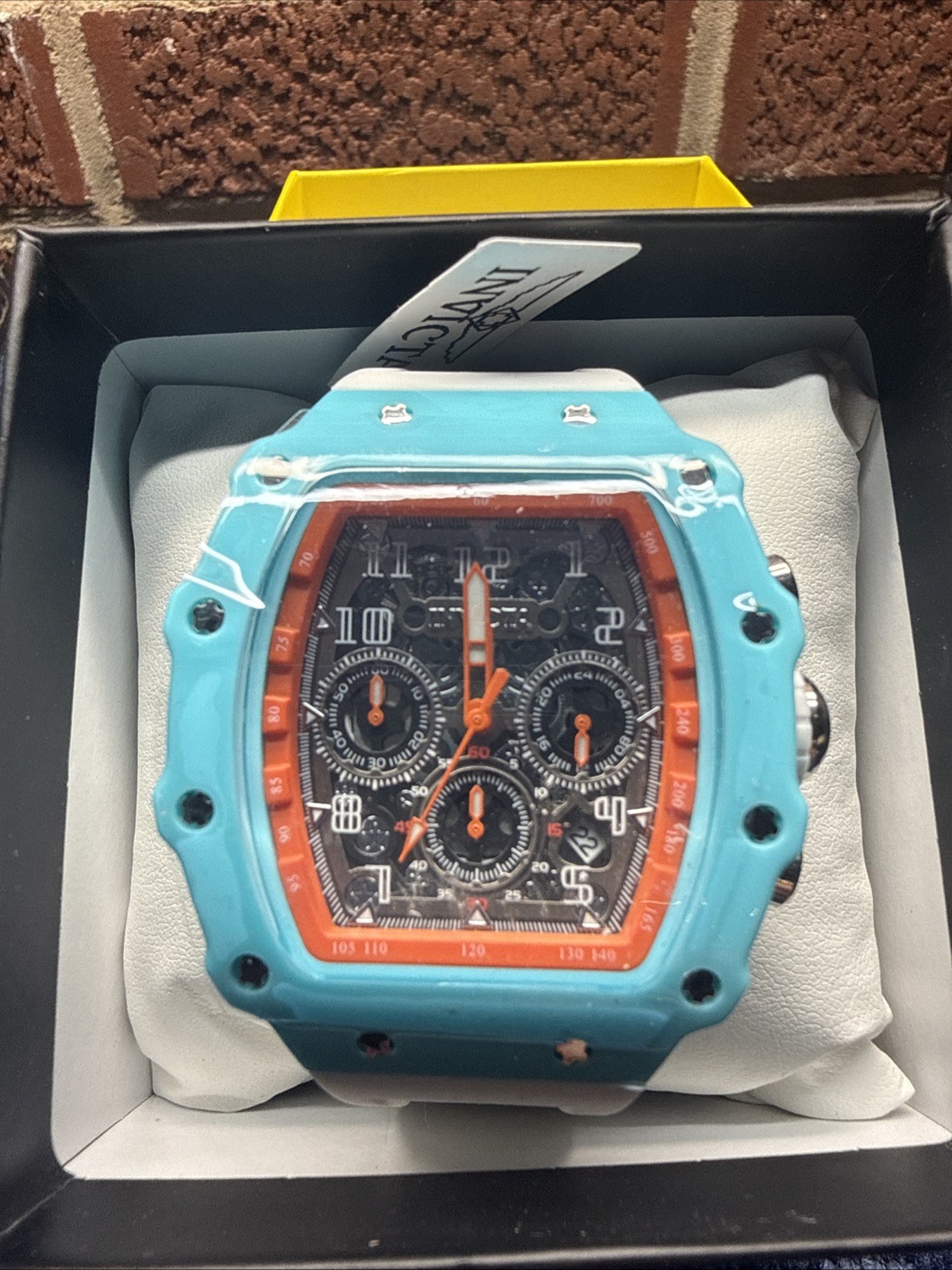 69708 – Invicta Racing Miami Special Edition – Nitro Gen Men’s Watch 43mm, White