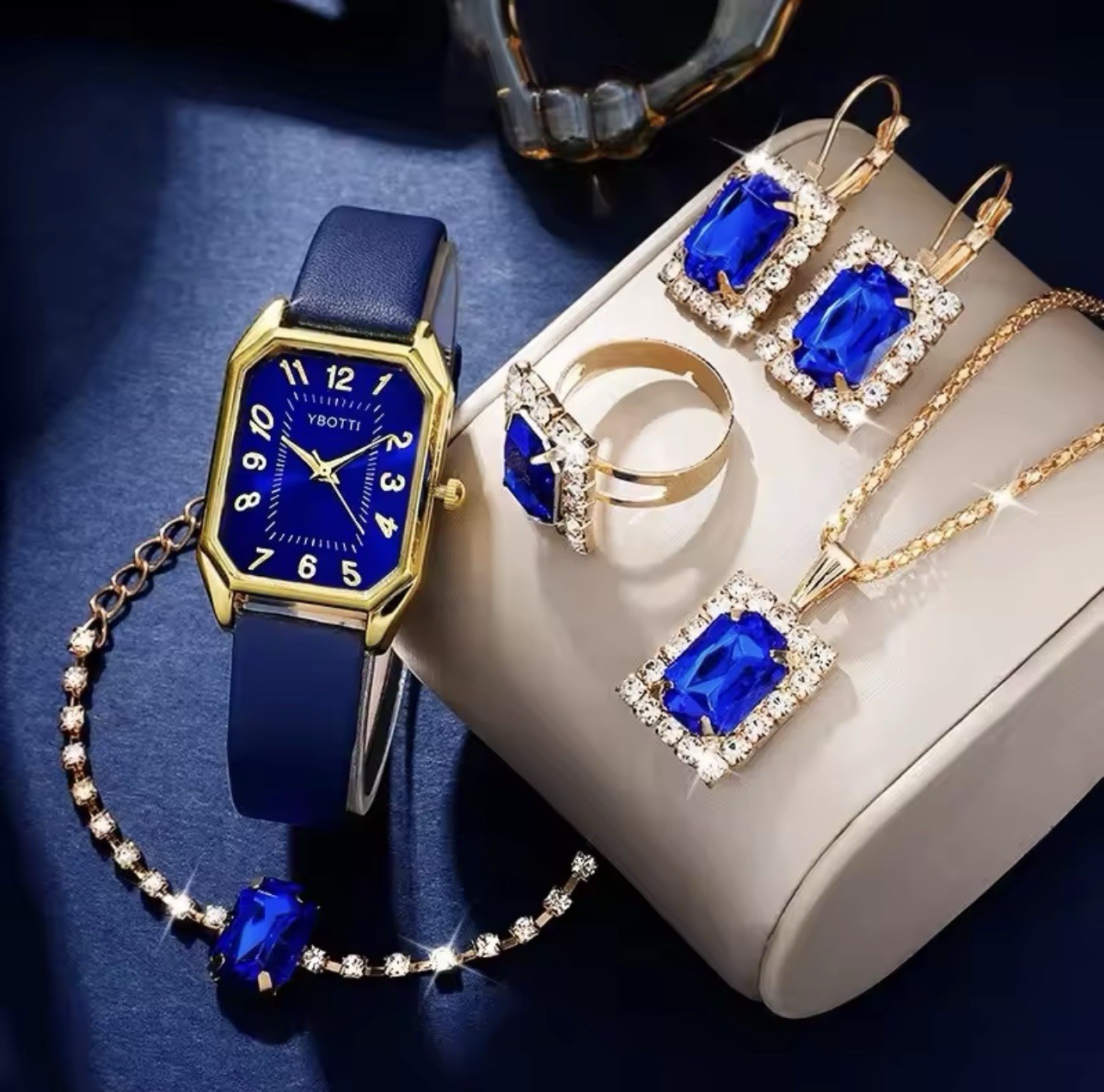 Luxury Fashion Square Quartz WristWatch