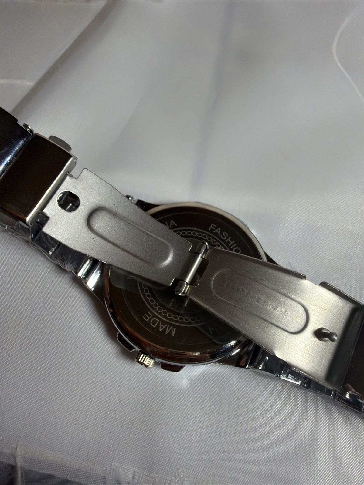 ORUSS Men’s Silver Analog Wristwatch Metal Band Date White Dial Dress/Formal New