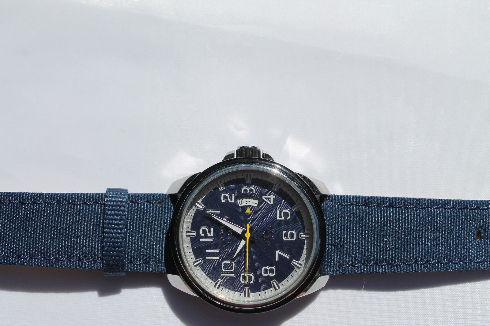 Tommy Bahama Relax RLX1139 Regatta Mens Watch Blue Dial Canvas Leather Strap