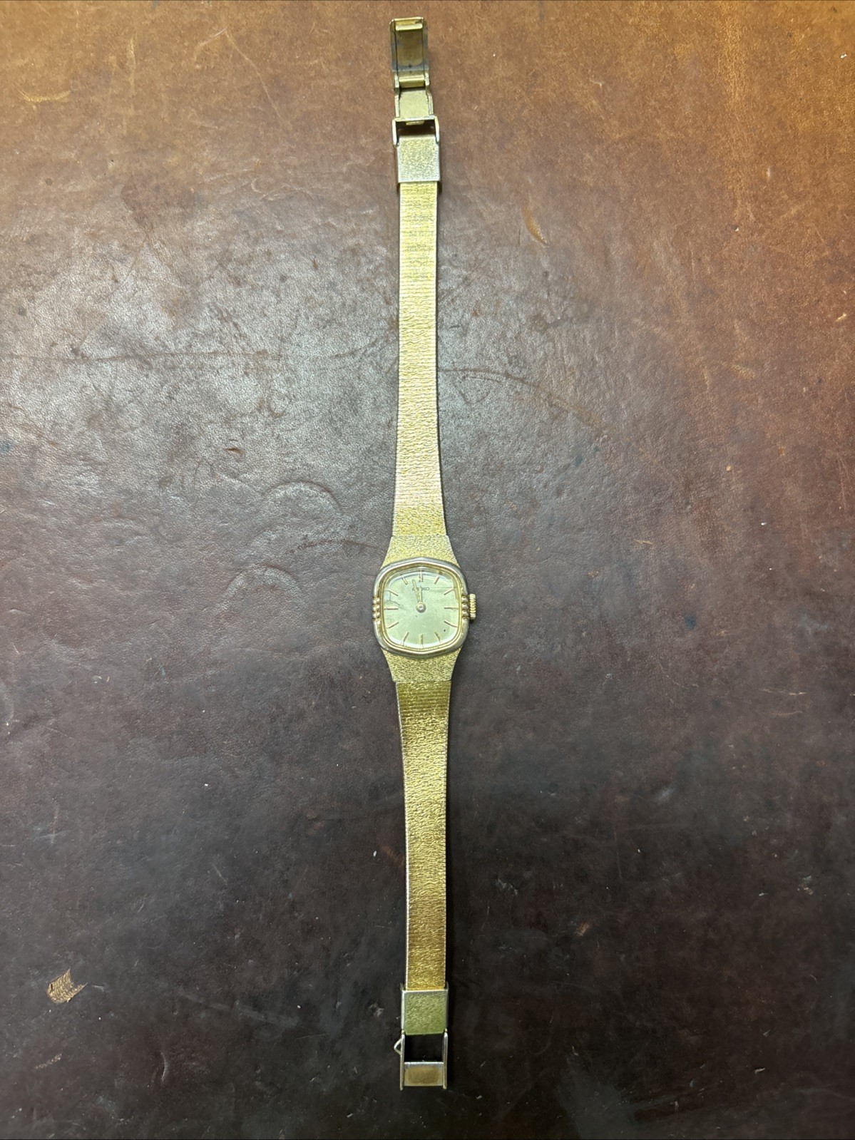 Vintage Seiko Hand Winding Mechanical Watch 1100-5519 Women Gold Tone 10mm
