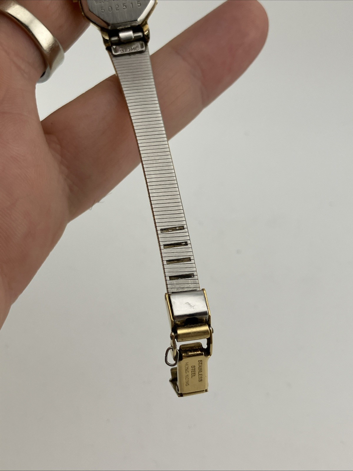 Vtg Pulsar Ladies 16mm Watch Gold Tone Octagon Dial 6.25″ v232-5790 – RUNS