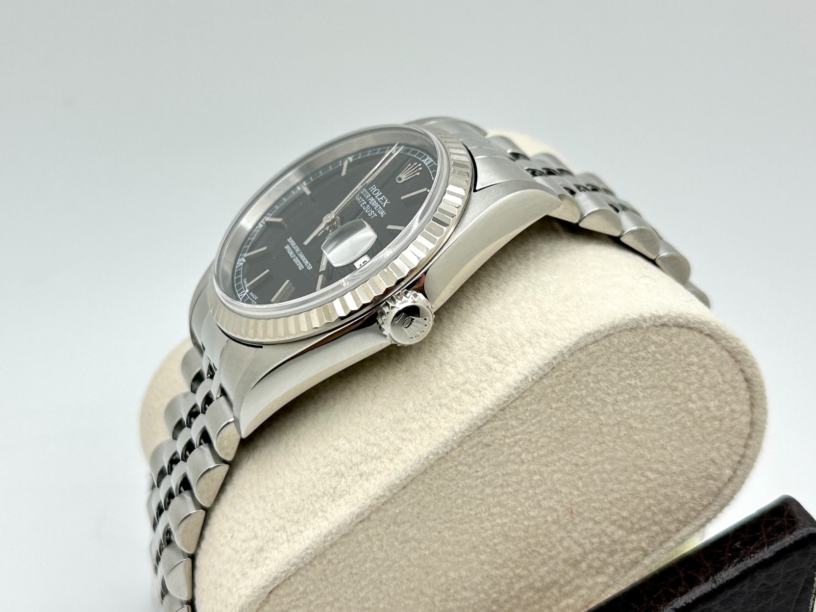 2005 Rolex Datejust 16234 Black Rail Dial 18k Gold Stainless Steel Box Paper