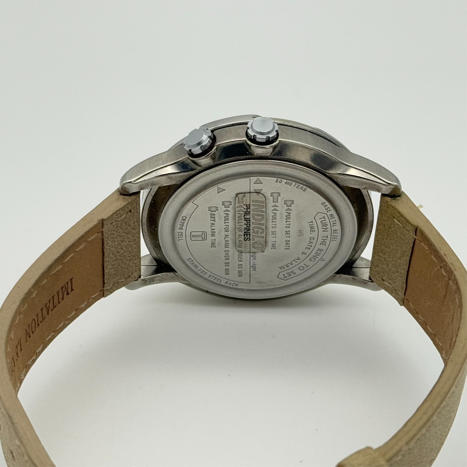Vintage 2000 Men’s TIMEX Silver Tone Indiglo Analog Alarm 39mm Watch, Sand Strap