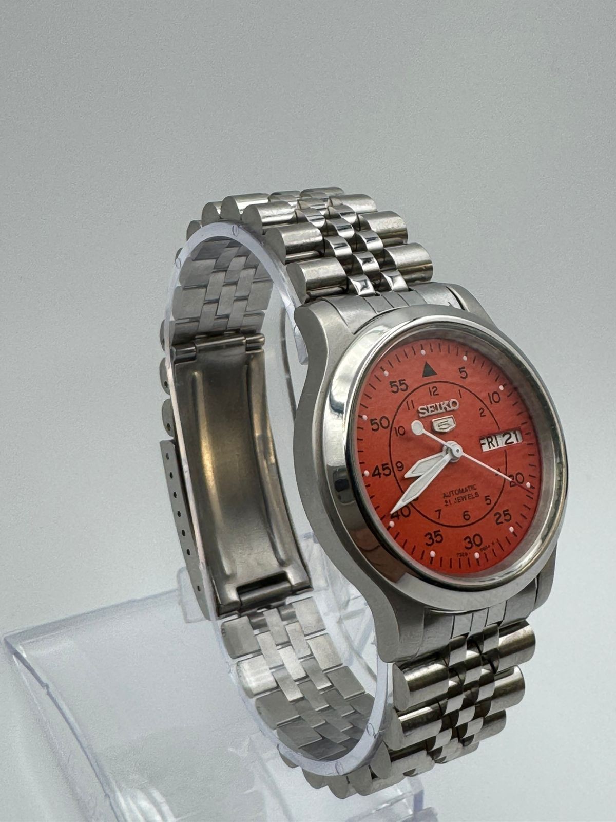 Vintage seiko 5 automatic Orange Milatary Dial Wrist Watch For Mens Japan 7S26