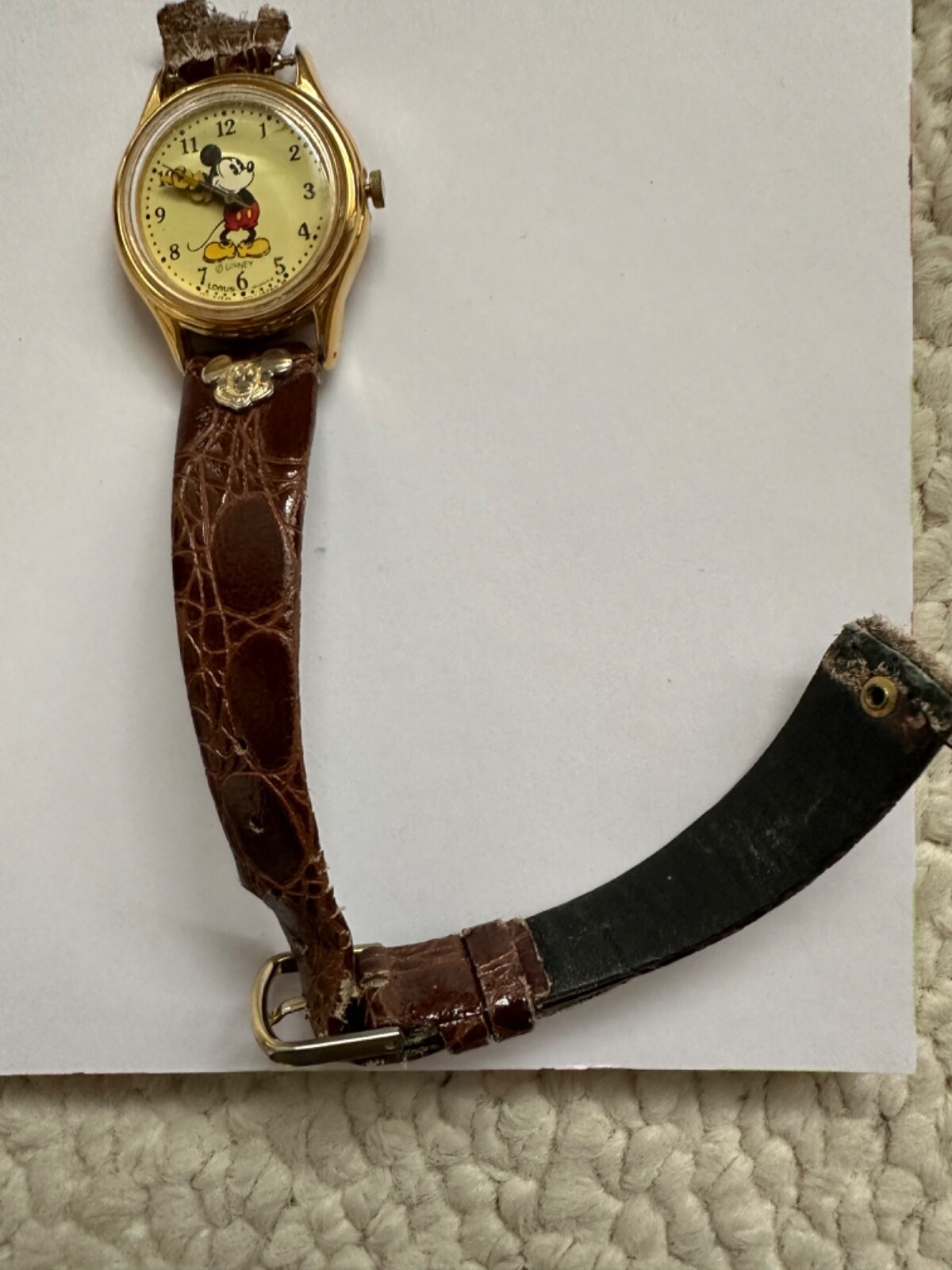 Lorus Disney Mickey Mouse watch. V515-6080 A1 ca. 1990s see description