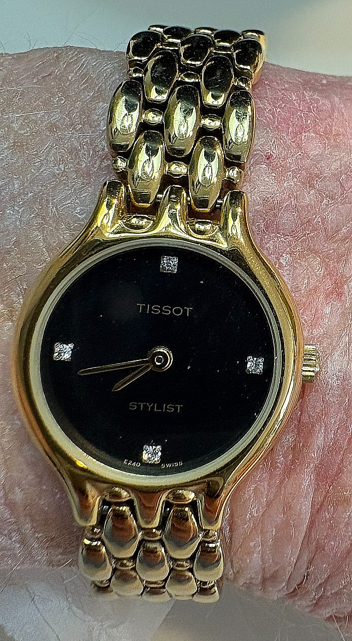Tissot Ladies dress watch, Vintage from the early 90’s.