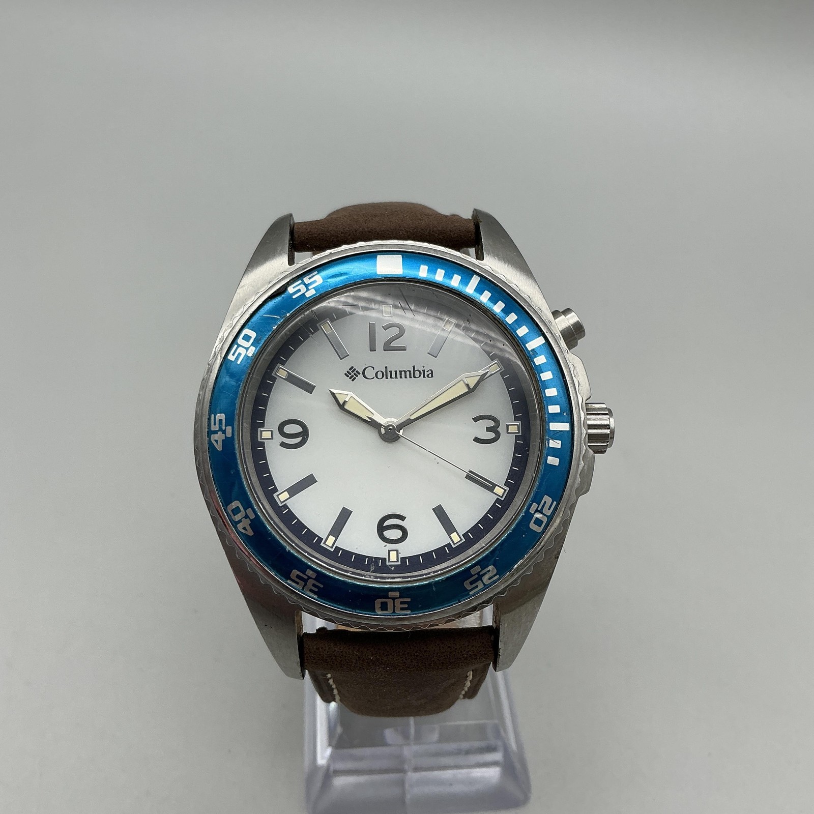 Columbia Mens Watch 44mm Blue Bezel Brown Leather Backlight New Battery
