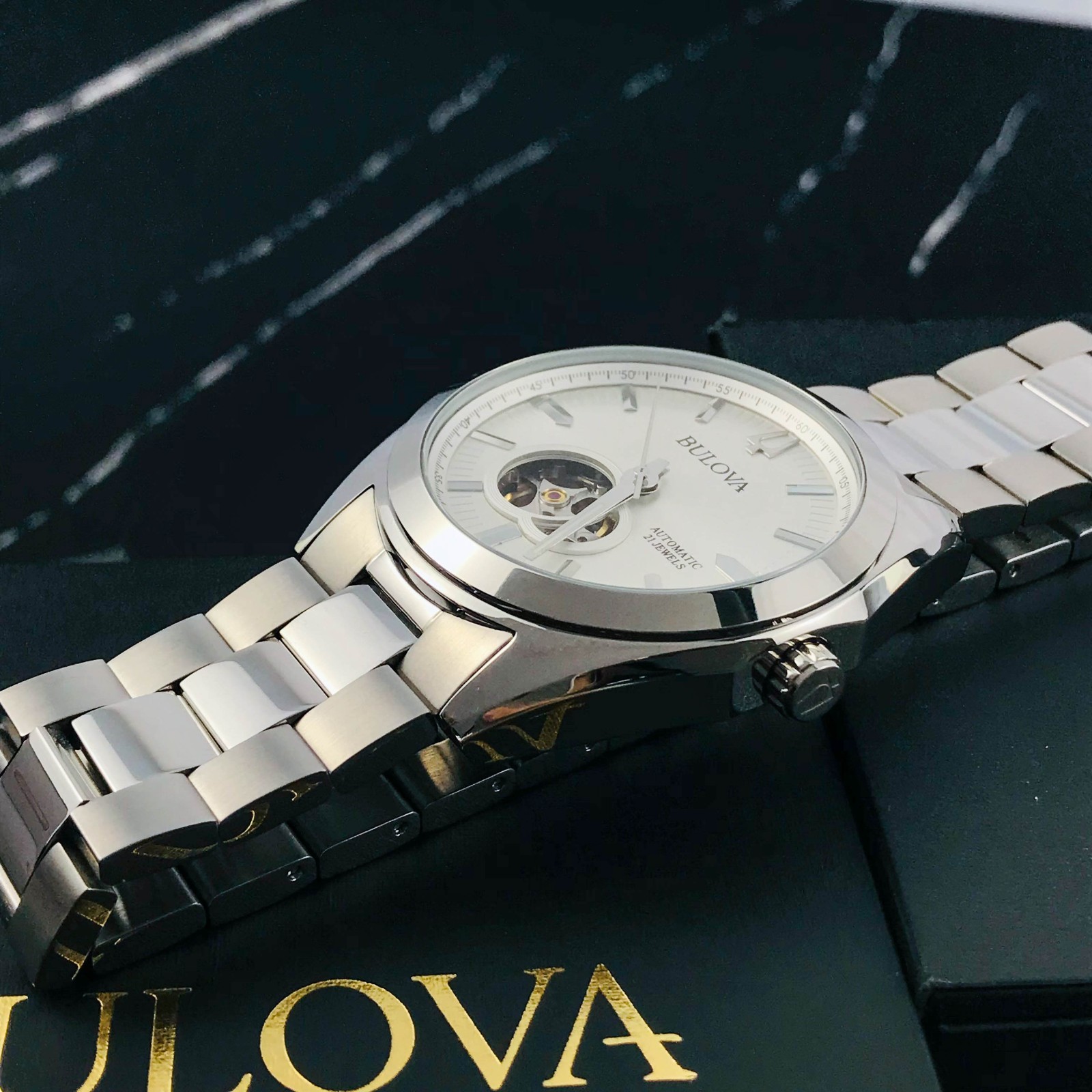 Bulova 96A274 Suveyor Automatic White Dial Stainless Steel Men’s Wristwatch 42MM