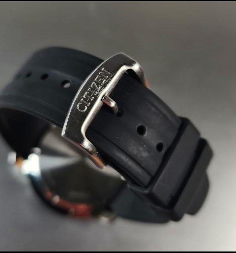 Citizen Eco-Drive J810 WR100 Men’s Watch Black Dial Rubber Strap (NJL029959)