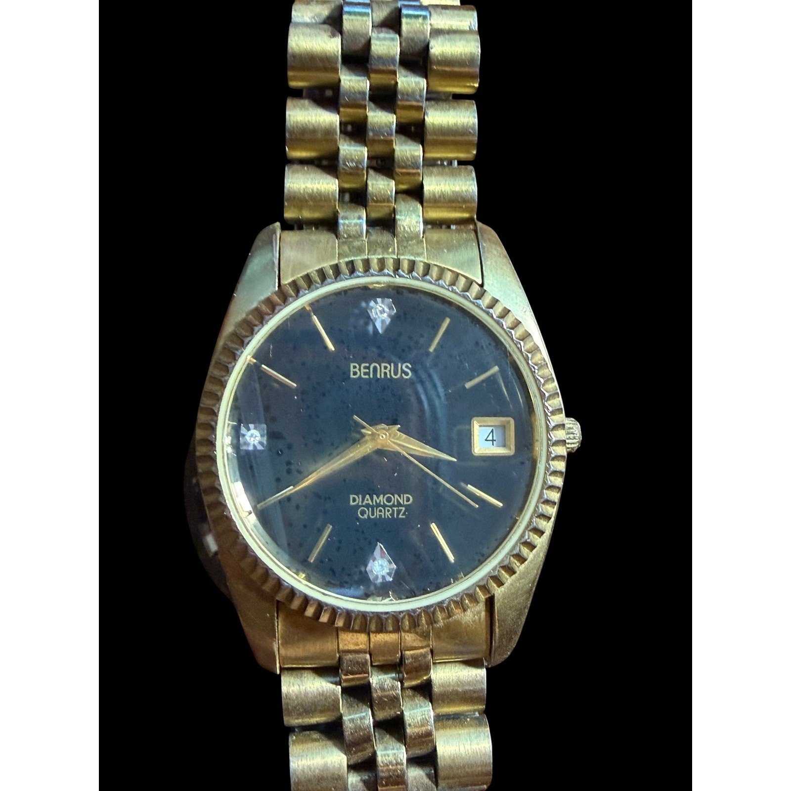 Benrus Diamond Quartz Gold Tone Men’s Watch Fluted Bezel Date Jubilee Bracelet