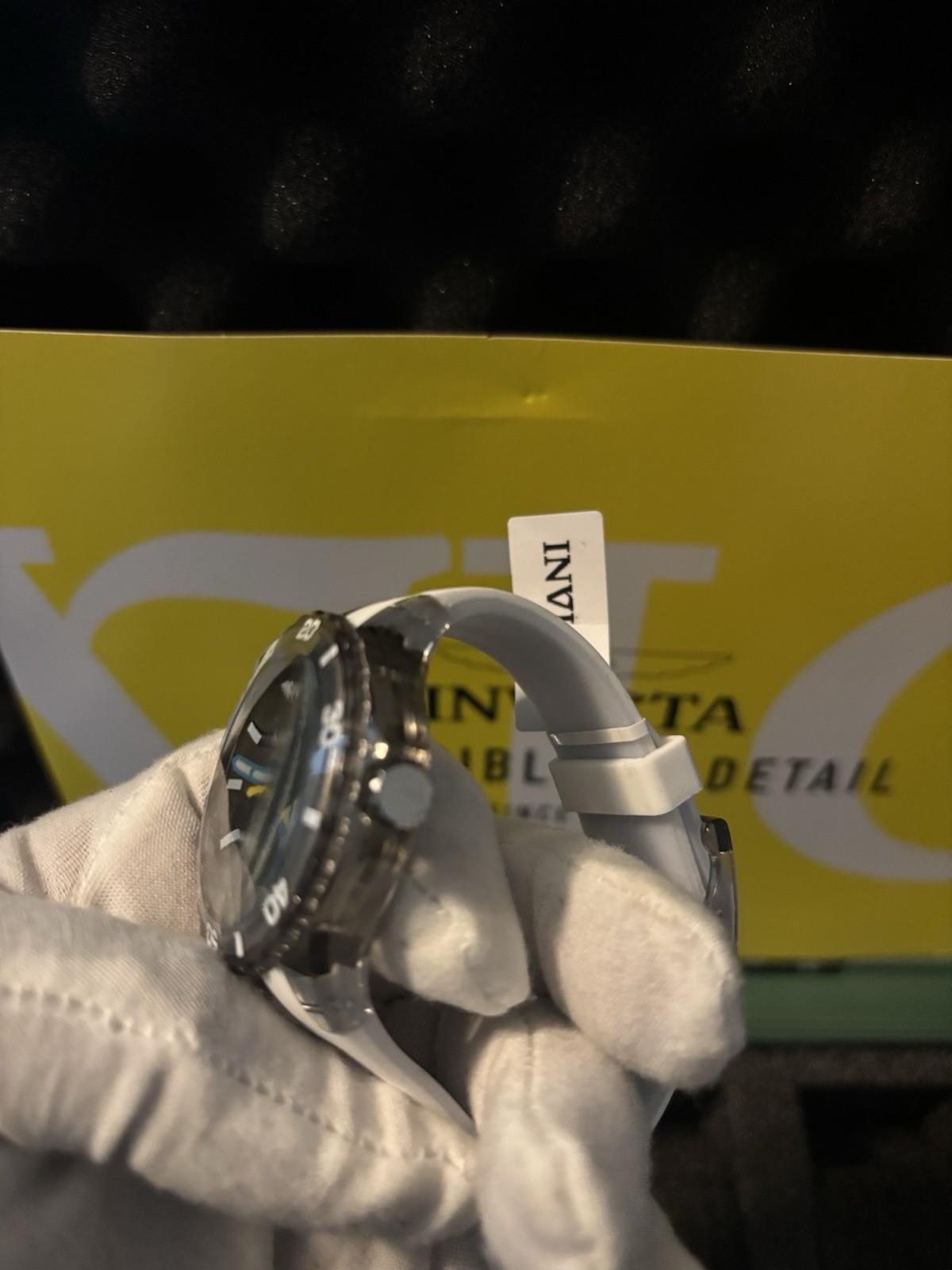 Invicta Pro Diver Men Quartz Black Dial White Silicone Strap 44mm 100m w/ Box