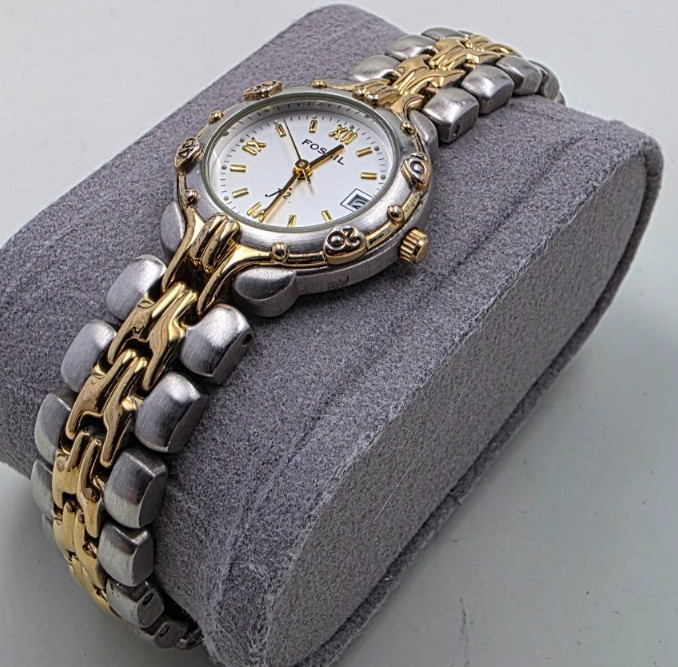 Vintage (01/03) Fossil F2 ES-8871 Two-Tone Ladies Watch New Battery