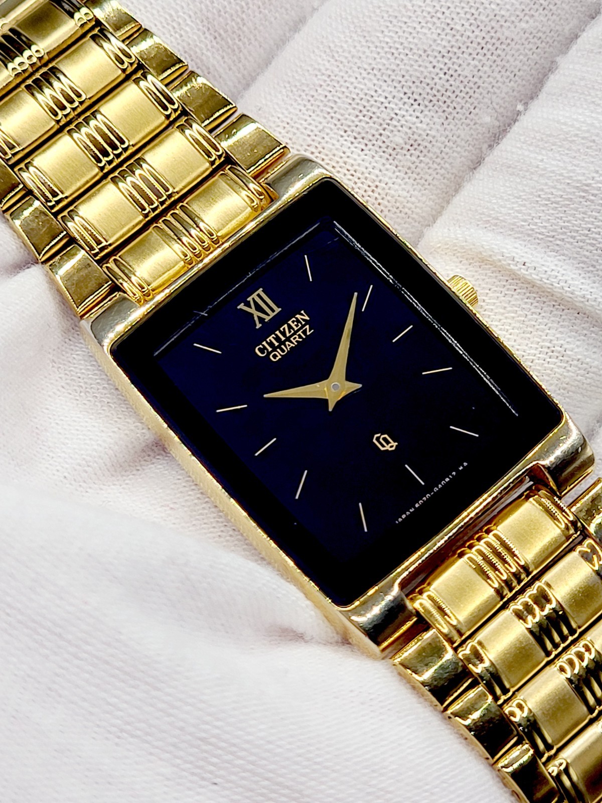 [N. MINT] 1987 Citizen Tank Quartz Men’s Watch Black Gold Tone New Battery 7.7″