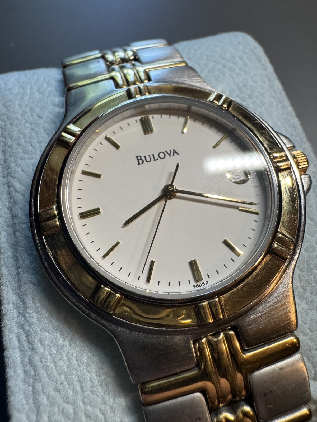 Vintage Bulova 98B52 Men’s Watch. Working, New Battery