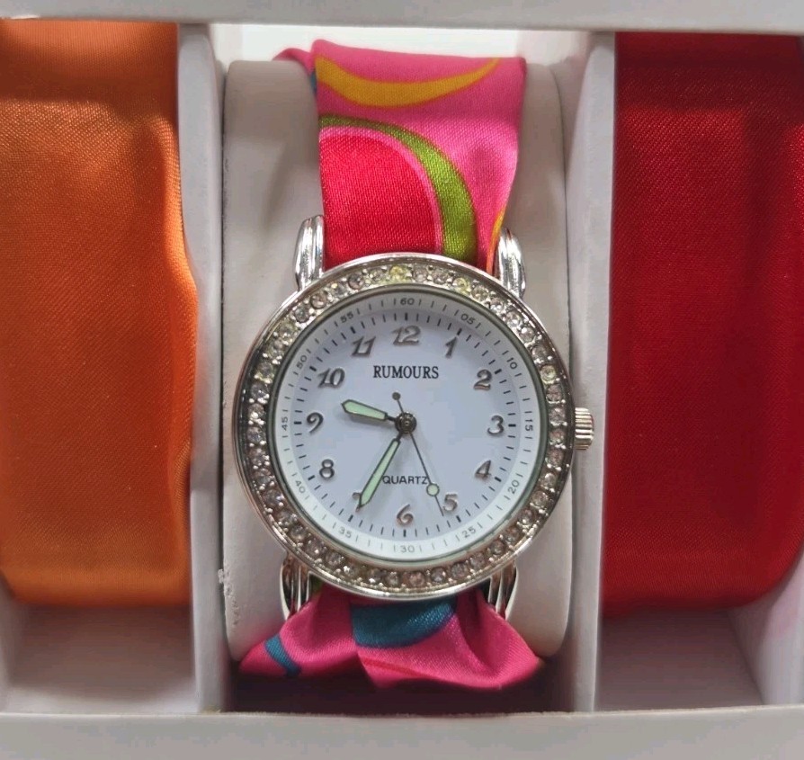 Rumours Silver Tone Interchangeable Lace Snap Band Womens Watch New Battery