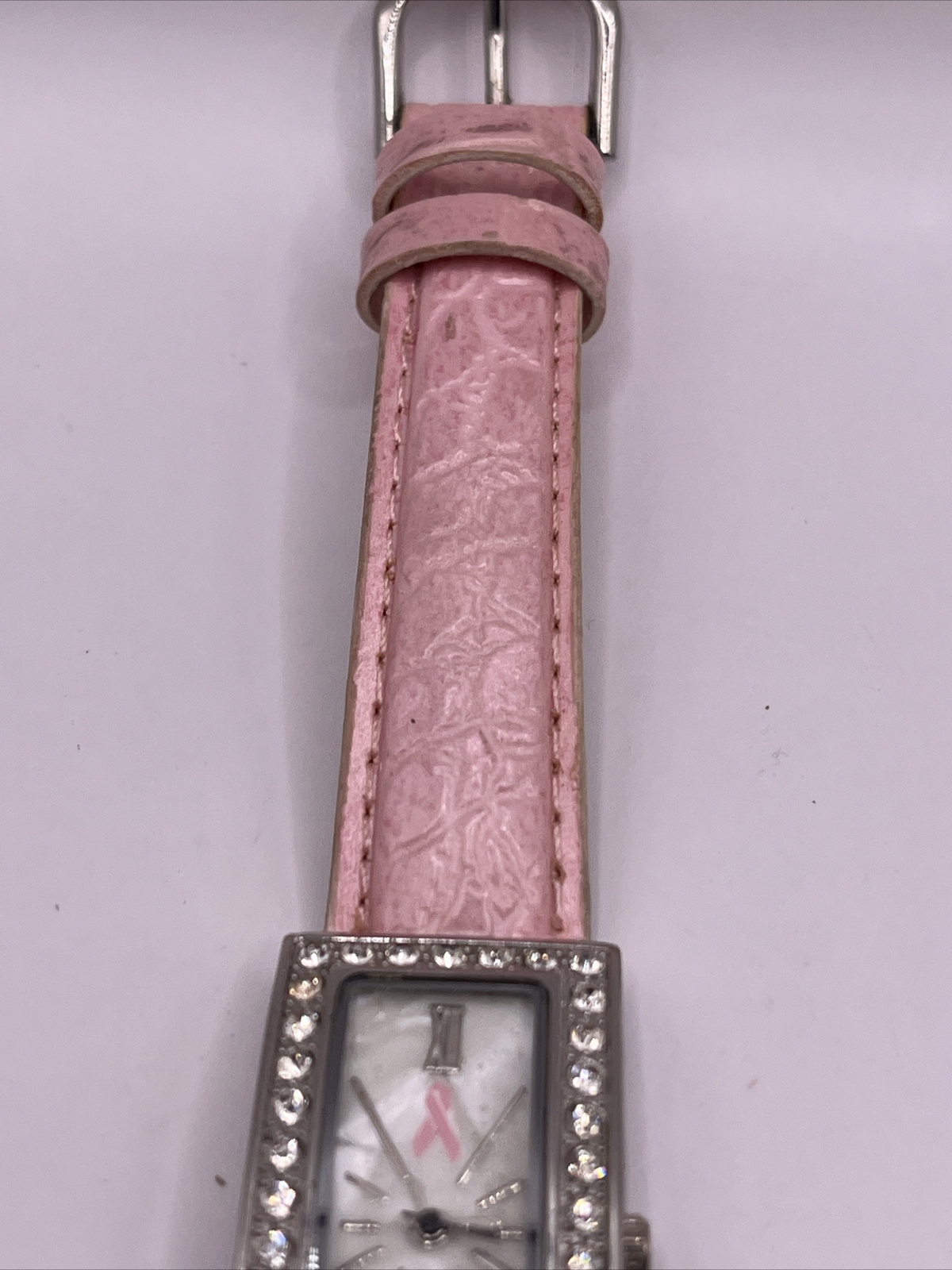 Breast Cancer Awareness Silver Tone Pink Band MOP Dial Women’s Watch New Battery