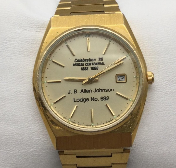 Vtg Citizen Watch Gold Tone 35mm Mens Moose Centennial 1988 New Battery 7.25″
